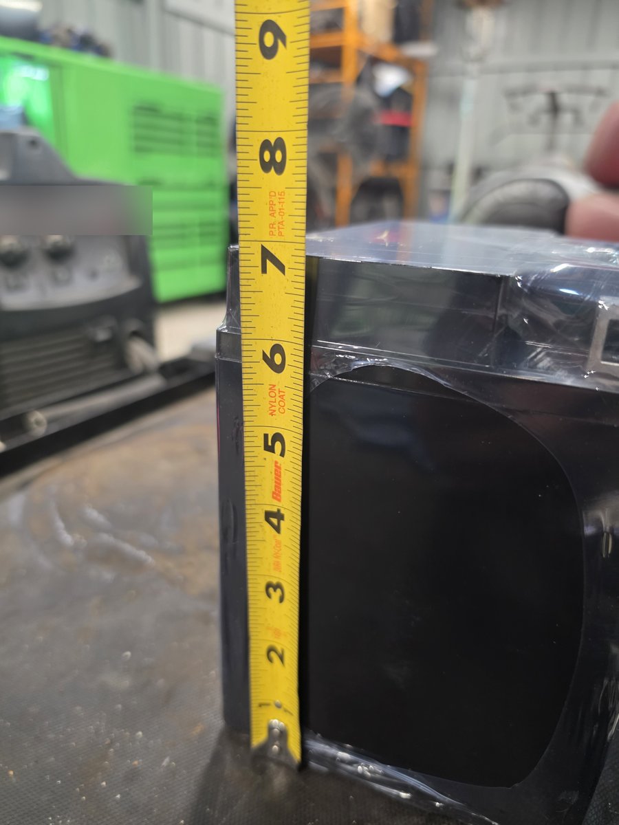 Tape measure showing the battery height